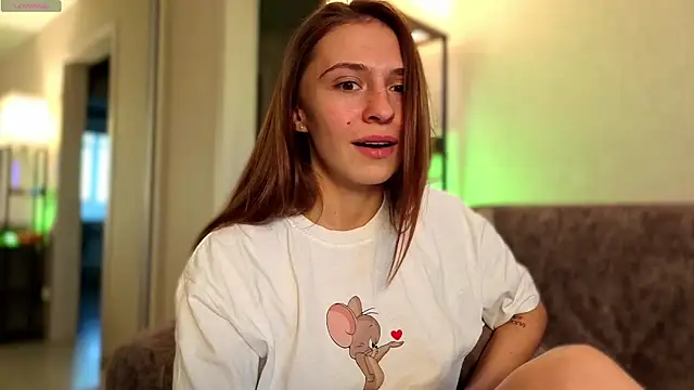 Snapshot of LovelyKatea chatting on October 20, 12:17 pm LovelyKatea online show from October 20, 12:17 pm