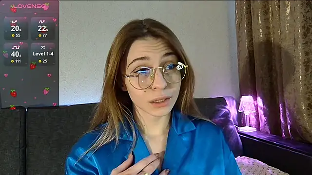 Snapshot of LovelyKatea chatting on March 1, 12:23 pm LovelyKatea online show from March 1, 12:23 pm