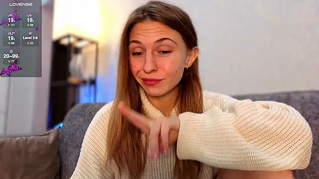 Snapshot of LovelyKatea chatting on October 7, 2:18 pm LovelyKatea online show from October 7, 2:18 pm