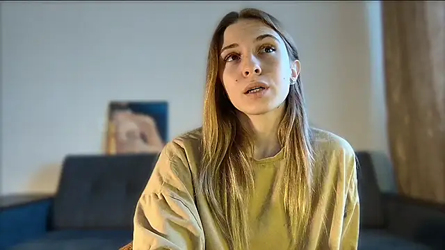 Snapshot of LovelyKatea chatting on March 12, 10:37 am LovelyKatea online show from March 12, 10:37 am