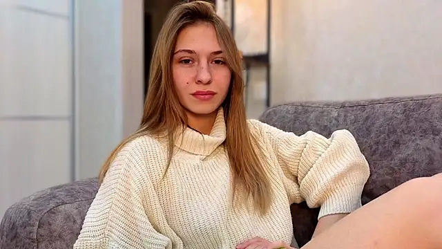 Snapshot of LovelyKatea chatting on October 14, 2:17 pm LovelyKatea online show from October 14, 2:17 pm