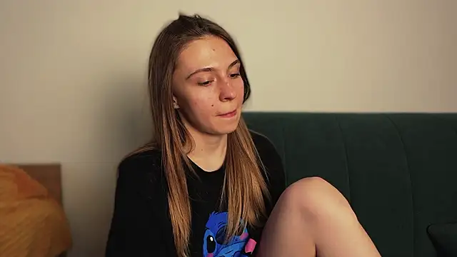LovelyKatea online show from March 28, 1:34 pm