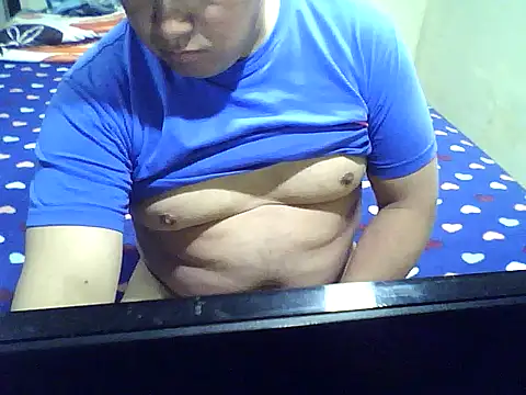 Snapshot of elfercho781 chatting on October 19, 9:28 pm elfercho781 online show from October 19, 9:28 pm