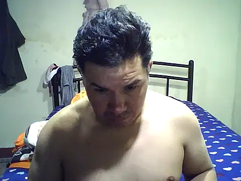 Snapshot of elfercho781 chatting on October 19, 5:32 am elfercho781 online show from October 19, 5:32 am