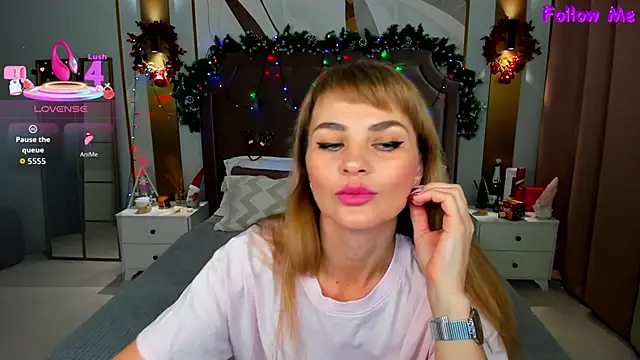 annasimonsj online show from January 8, 1:00 am