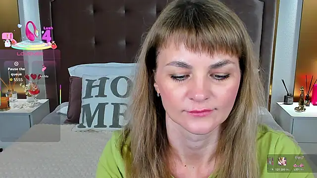 annasimonsj online show from March 24, 1:05 am