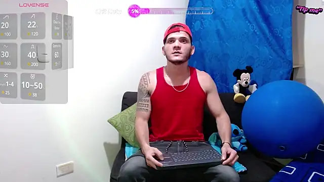 Snapshot of ramseesh chatting on January 8, 3:51 am ramseesh online show from January 8, 3:51 am