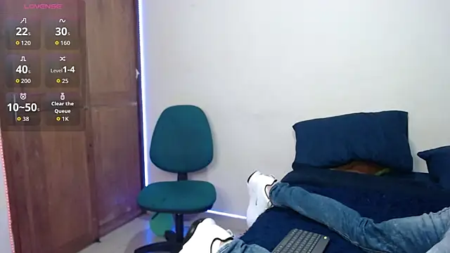 Snapshot of ramseesh chatting on September 26, 4:08 am ramseesh online show from September 26, 4:08 am