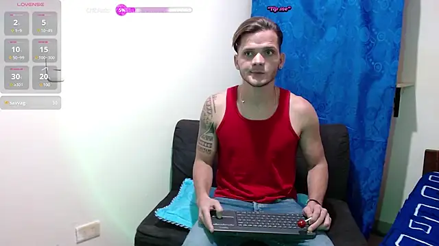 Snapshot of ramseesh chatting on December 18, 4:31 am ramseesh online show from December 18, 4:31 am