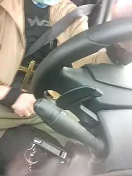 utoopia777 online show from December 20, 9:45 am