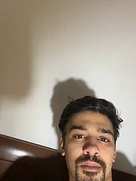 Hermanooooooo online show from May 15, 3:04 am