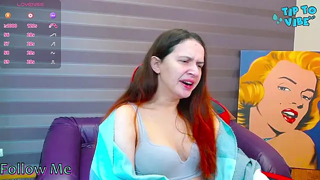 iris nikhols online show from December 19, 2:04 am