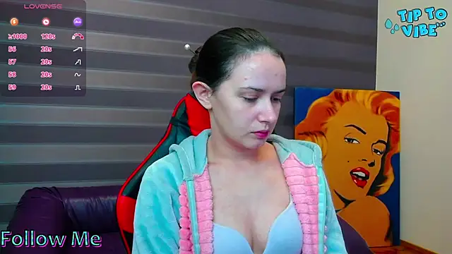 iris nikhols online show from November 11, 4:07 am