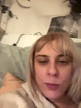 MarikaWild93 online show from December 6, 10:24 pm