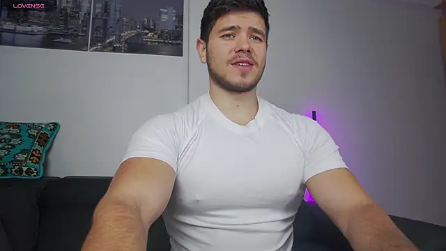 Arilas  online show from November 15, 7:45 am