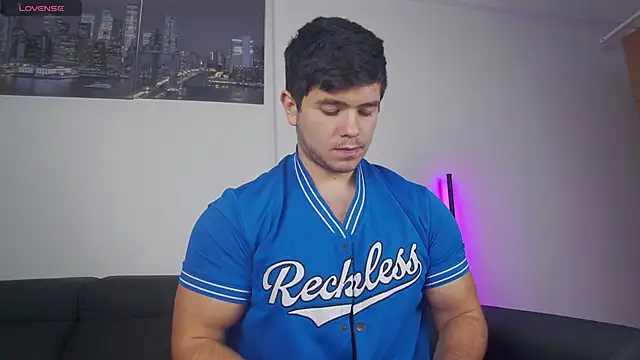 Arilas  online show from December 2, 6:59 am