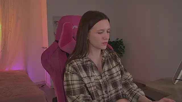 JennyDens online show from March 13, 5:40 pm