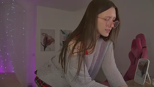 JennyDens online show from February 9, 5:00 pm