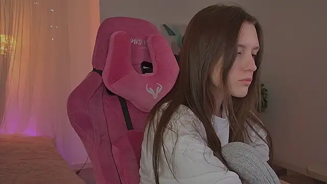 JennyDens online show from March 11, 3:06 pm