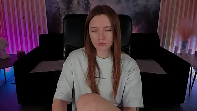 JennyDens online show from February 19, 8:33 am