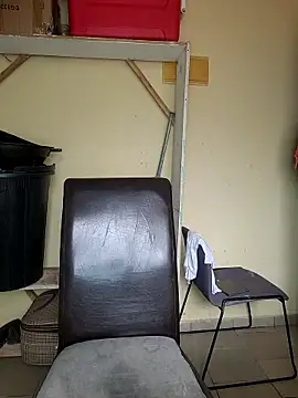 Snapshot of vannycov chatting on January 15, 8:51 am vannycov online show from January 15, 8:51 am