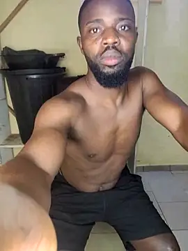 Snapshot of vannycov chatting on December 18, 11:41 pm vannycov online show from December 18, 11:41 pm