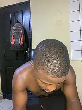 Snapshot of vannycov chatting on November 26, 10:32 pm vannycov online show from November 26, 10:32 pm