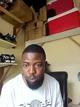 Snapshot of vannycov chatting on January 11, 7:48 am vannycov online show from January 11, 7:48 am