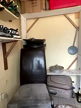 Snapshot of vannycov chatting on January 10, 11:38 am vannycov online show from January 10, 11:38 am