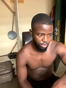 Snapshot of vannycov chatting on February 8, 10:35 am vannycov online show from February 8, 10:35 am