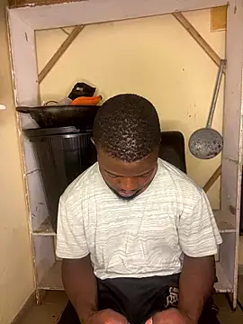 Snapshot of vannycov chatting on January 7, 6:24 pm vannycov online show from January 7, 6:24 pm