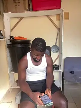 Snapshot of vannycov chatting on February 10, 8:02 am vannycov online show from February 10, 8:02 am