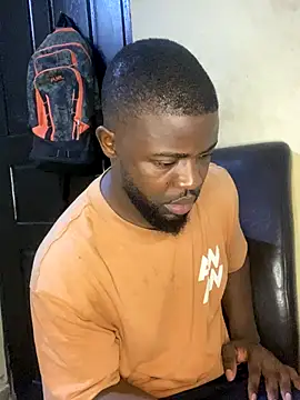 Snapshot of vannycov chatting on December 1, 8:21 pm vannycov online show from December 1, 8:21 pm