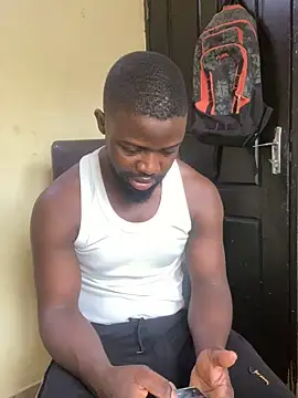 Snapshot of vannycov chatting on December 5, 10:47 am vannycov online show from December 5, 10:47 am