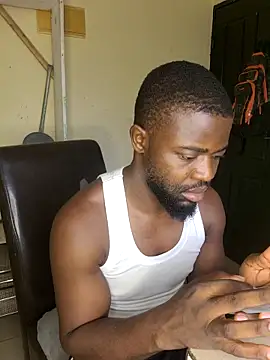 Snapshot of vannycov chatting on February 11, 8:14 am vannycov online show from February 11, 8:14 am