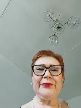 Snapshot of Fire_Night chatting on February 9, 6:44 am Fire Night online show from February 9, 6:44 am