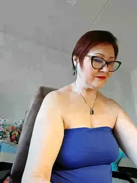 Snapshot of Fire_Night chatting on November 24, 8:25 am Fire Night online show from November 24, 8:25 am