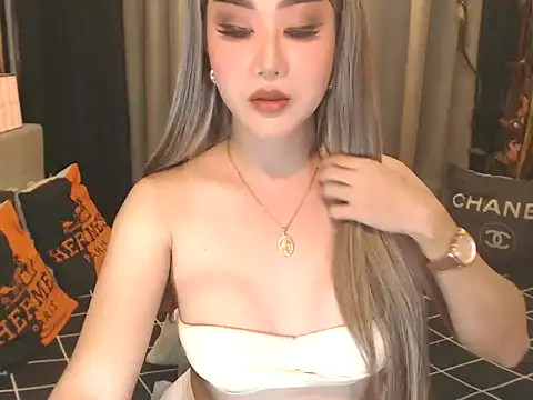 JustForCassie online show from May 18, 5:56 am