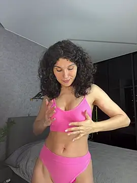  CurlySue  online show from March 18, 5:14 pm