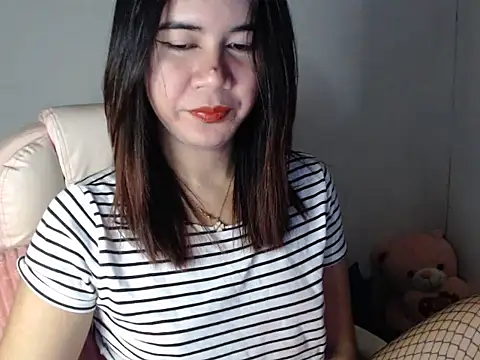 Snapshot of TransPetite1 chatting on September 10, 3:16 am TransPetite1 online show from September 10, 3:16 am