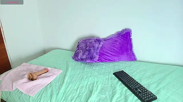 arianauwu online show from April 5, 8:48 pm