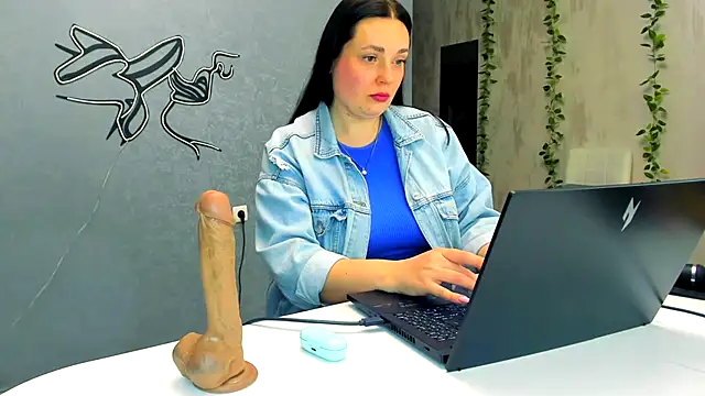 WorshipLilit online show from January 10, 1:01 am