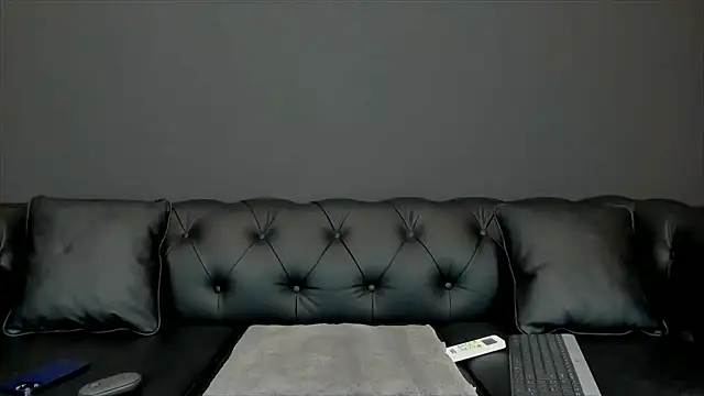 Snapshot of HaleySweet18 chatting on June 20, 9:09 pm HaleySweet18 online show from June 20, 9:09 pm