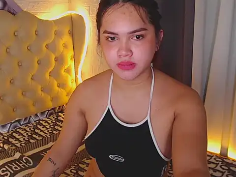 sweet prettygirl online show from November 6, 7:40 pm