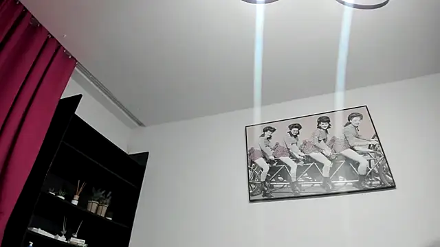 Snapshot of Cameron_diazz chatting on September 19, 10:36 pm Cameron diazz online show from September 19, 10:36 pm