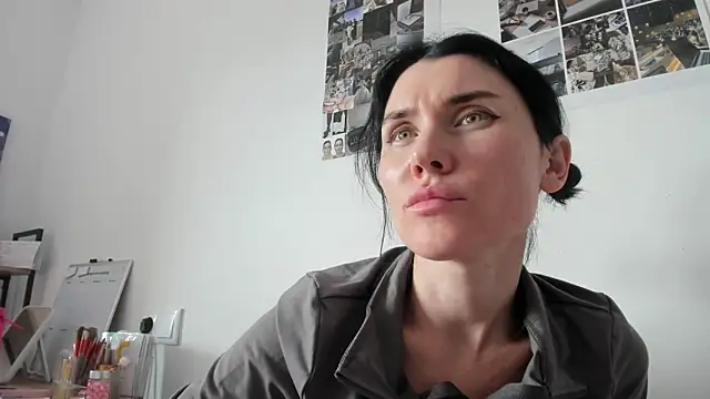 Cameron diazz online show from February 11, 1:55 pm