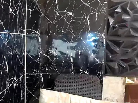 MissKeanna online show from February 5, 1:44 pm