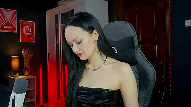 QueenAliss online show from March 17, 5:21 am