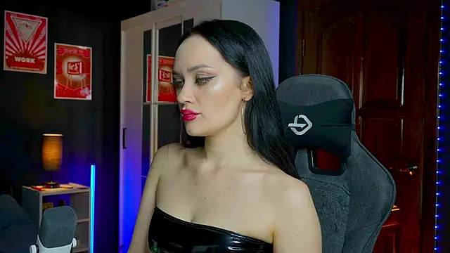 QueenAliss online show from November 23, 8:46 am