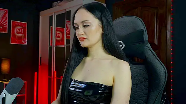 QueenAliss online show from February 21, 6:26 am